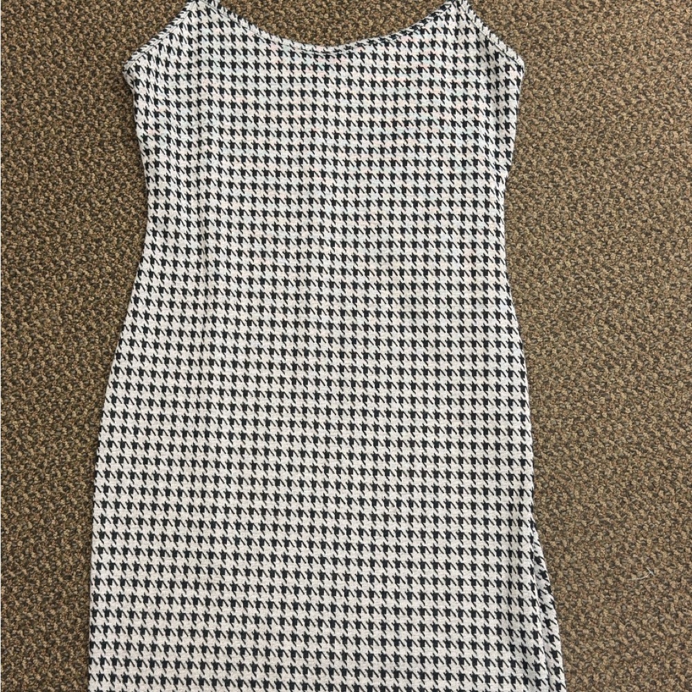 Elegant Black and Heather Gray  Houndstooth‎ Dress Size M